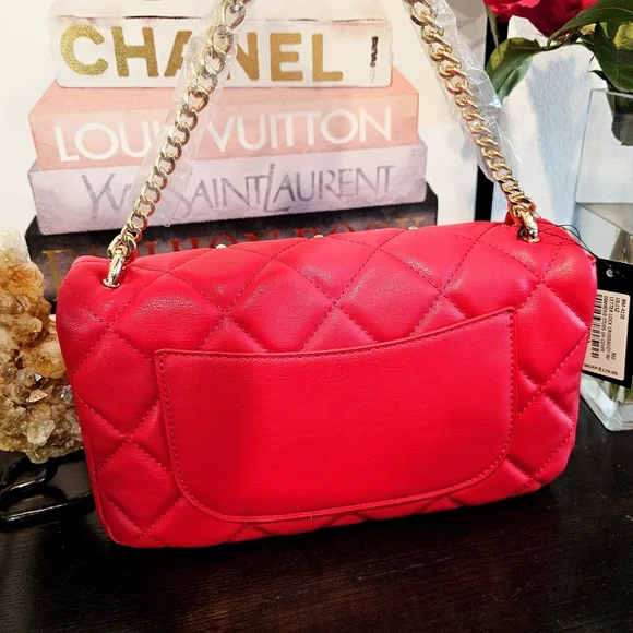 Badgley Mischka Red Quilted Chain Shoulder Bag.